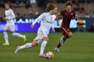 كيتا يقود روما للفوز على الريال بركلات الترجيح في كأس الأبطال الدولية