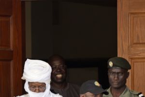 حسين حبري استراتيجي الصحراء الذي قاد قمعا مروعاً في تشاد