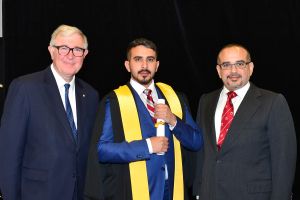 ولي العهد يحضر حفل تخريج نجله سمو الشيخ محمد من كلية كينغز بجامعة لندن