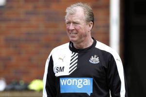 مدرب نيوكاسل يشدد على أهمية صفقة التعاقد مع ميتروفيتش