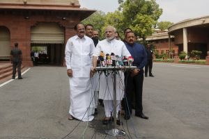 رئيس الوزراء الهندي يطلب دعم المعارضة لاصلاحات أساسية