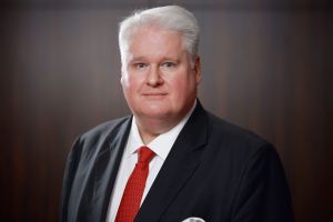 سياسة تحرير أسعار الوقود في الإمارات من شأنها أن تدعم الاقتصاد وتساعد على ترسيخ الأسس المالية للحكومة