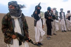 مئة من مقاتلي طالبان يهاجمون مواقع أمنية في أفغانستان