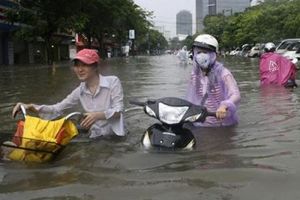 ارتفاع حصيلة ضحايا الفيضانات في فيتنام إلى 11 قتيلاً