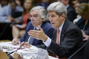 كيري يحذر الكونجرس..إحباط اتفاق إيران سيقودها لامتلاك سلاح نووي