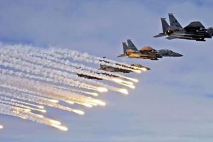 تلفزيون المنار اللبناني: مقتل اثنين في ضربة إسرائيلية بطائرة بلا طيار