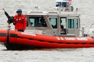 خفر السواحل الأميركي يحقق في تسرب نفطي كبير قبالة سواحل كاليفورنيا