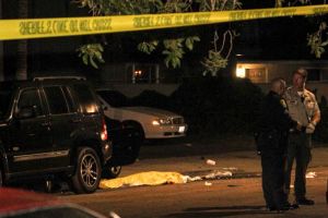 مسنّة تدهس زوجها بسيارته في كاليفورنيا