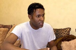 أنباء عن توقيف الفنان الساخر 'صنقيمة' بسبب ازدرائه لإحدى الطوائف