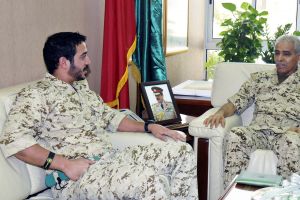 رئيس هيئة الأركان يستقبل سمو قائد قوة الحرس الملكي الخاصة