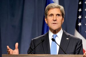 كيري يصل إلى الدوحة للإجتماع مع نظرائه الخليجيين