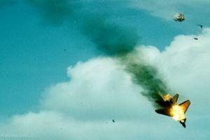 سقوط مقاتلة سورية في إدلب ومقتل 27 شخصاً