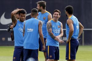 مدرب الأرجنتين يدافع عن ميسي وينفي غيابه عن مباراة المكسيك