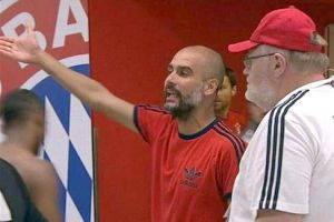 جوارديولا يوبخ دي يونج بسبب إصابة كيميش... وميهالوفيتش يرد: هذه مباراة كرة قدم وليست باليه