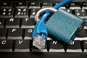 مطالبات سعودية بوضع 'سيرفرات التواصل الاجتماعي' تحت المراقبة