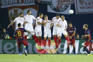 تعادل برشلونة وإشبيلية يقودهما للإضافي