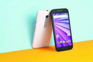 هواتف 'موتو إكس وجي' الذكية من 'موتورولا' تتحدى 'سامسونغ'