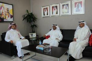 بوعلي يبحث مع رئيس نادي باربار احتياجات النادي ومتطلبات الصيانة   