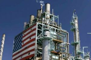 النفط يستقر وسط تراجع المخزون الأميركي ومخاوف بشأن اقتصاد الصين