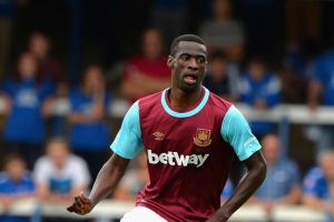 أوبيانج لاعب وست هام يعود للتدريبات بعد التعافي