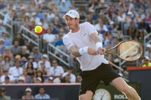 البريطاني موراي يتجاوز عقبة ديوكوفيتش ويتوج بلقب بطولة مونتريال للتنس