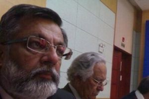 الشرطة: إصابة برلماني باكستاني معارض بالرصاص في هجوم بكراتشي