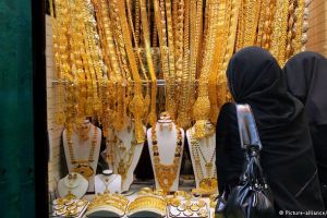 أليس الذهب الأفضل لزينة العرب لمواجهة أيام الشدة؟