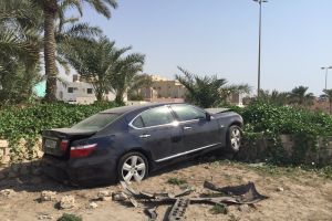 إصابة شخص بتدهور سيارة في مدينة حمد