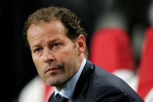 روبن يرتدي شارة قيادة هولندا بدلا من فان بيرسي