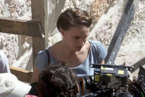 بورتمان في فيلم «قصة عن الحب والظلام»... الذي لم يكن بريئاً