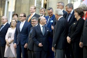 وزراء أوروبيون يطالبون بتعزيز أمن القطارات بعد الهجوم بين امستردام وباريس