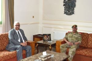 سمو رئيس الحرس الوطني يستقبل السفير الباكستاني