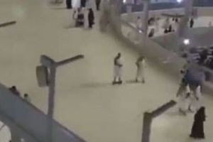 أستاذ بجامعة 'أم القرى': الطواف حول الكعبة بـ «السكوتر» جائز