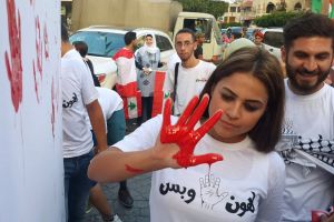 أزمة القمامة اللبنانية تفضح فساداً سياسياً