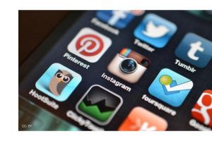 مواقع التواصل تكتسح العالم و 'فيسبوك' بالصدارة