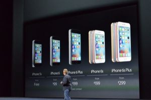 'أبل' تكشف رسمياً عن هاتفي «آيفون 6 إس» و «آيفون 6 إس بلس»