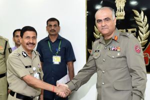 الهند وباكستان تجريان محادثات بشأن الاشتباكات الحدودية