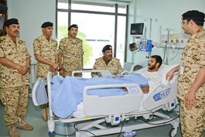 القائد العام يزور مصابي الواجب الوطني في صفوف قوات التحالف العربي في اليمن