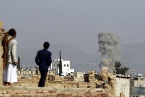 مصادر يمنية: غارات عنيفة تستهدف الحوثيين وقوات صالح في تعز