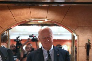 دي ميستورا والمعلم يبحثان في دمشق تطورات الوضع السوري