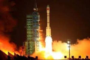 الصين تطلق صاروخاً فضائياً من نوع جديد