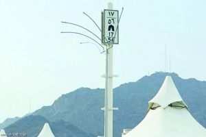 رشاشات مياه لتلطيف أجواء المشاعر المقدسة