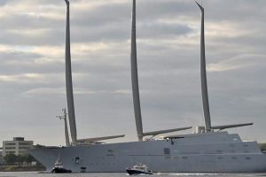 شاهد الصور.. أفخم يخت في العالم لملياردير روسي يبلغ سعره 403 ملايين دولار