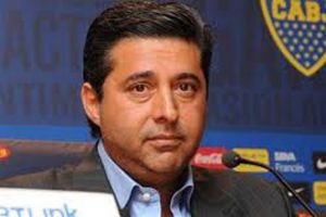 رئيس بوكا جونيورز: علينا الفوز بجميع المباريات المتبقية في الدوري الأرجنتيني