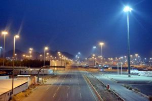 تركيب 160 برج إنارة و2500 فانوس وكشاف بالمشاعر