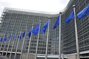 المفوضية الأوروبية: ثقة المستهلكين في منطقة اليورو تهبط إلى -7.1 في سبتمبر من -6.9 في أغسطس