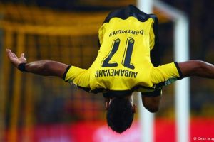 تألق دورتموند يعد بمنافسة قوية مع بايرن ميونيخ