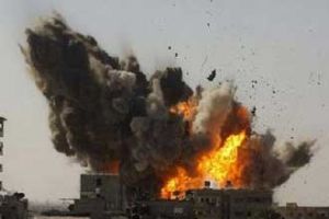 تنظيم انصار الشريعة يهدم قباب وأضرحة تاريخية في مدينة المكلا اليمنية