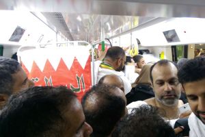 حالات إغماء بين حجاج بحرينيين إثر تعطل النظام الآلي لأبواب محطات القطار