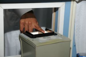 السعودية تستعين بأجهزة تحديد الهوية عبر البصمة لضحايا تدافع منى